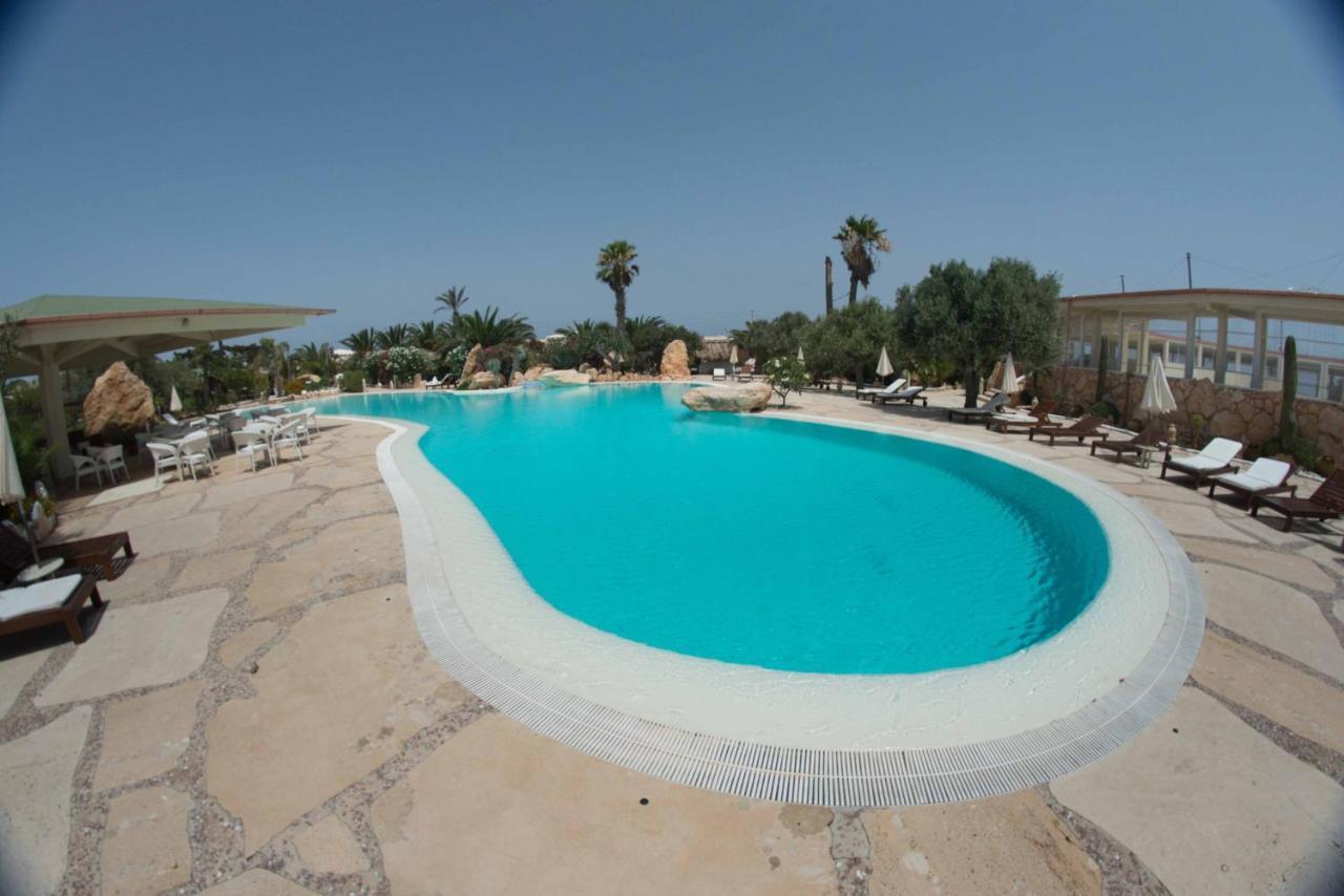 Cupola Bianca Resort LMP Exteriér fotografie